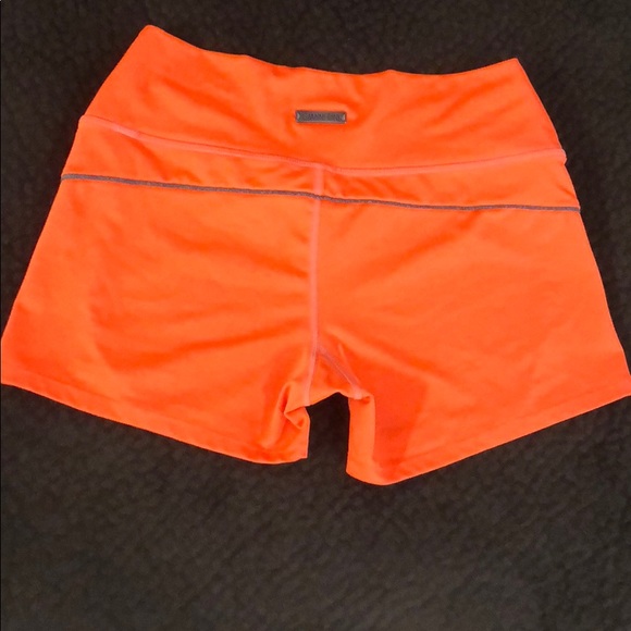 Shorts - Picture 2 of 4
